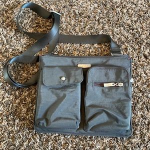 Baggallini everything crossbody travel bag